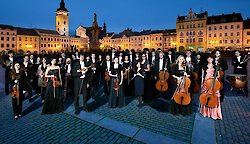 Zwiesel im Bayerischen Wald: Klassik-Event im Festzelt